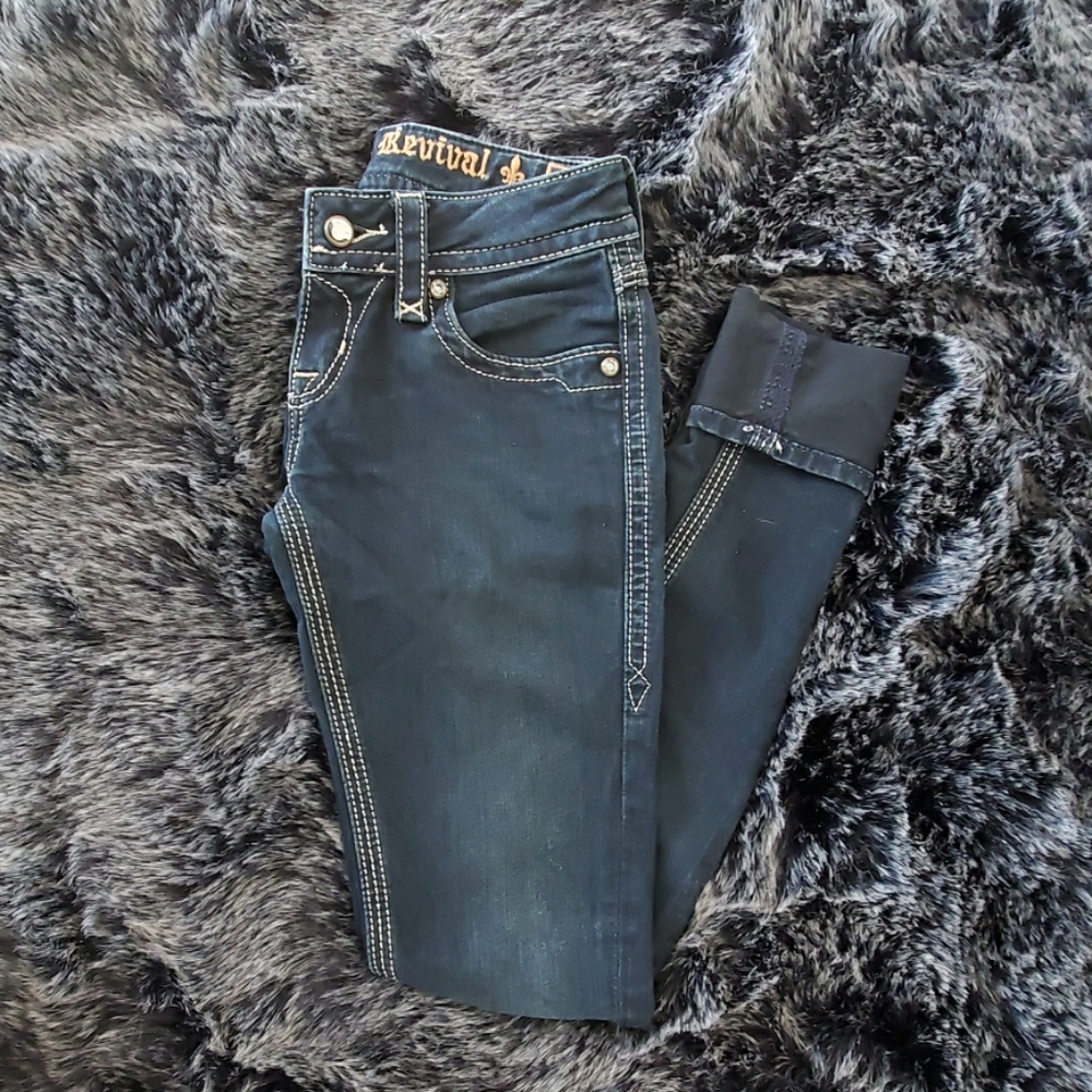 Rock revival jeans.  32 inch inseam. Ankle skinny